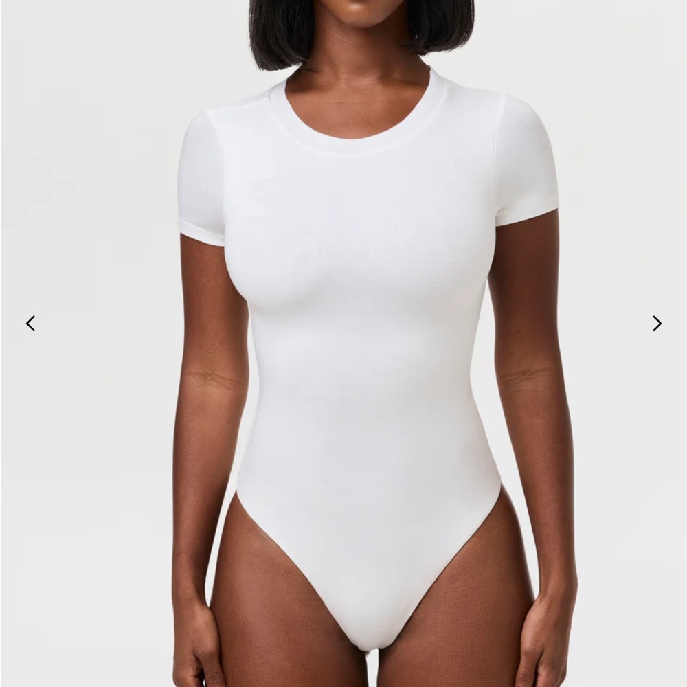 SMOOTH CREWNECK TEE BODYSUIT